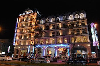 Grand Boss Hotel
