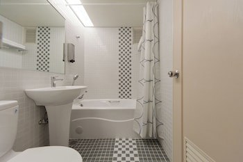 Harbor View Hotel