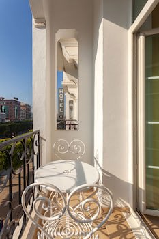 Hotel Carlton