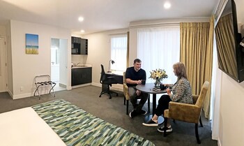 Carnmore Hotel Takapuna