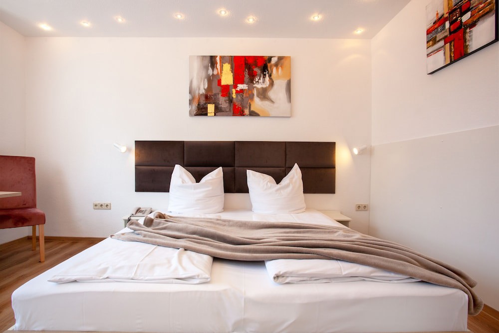 Relax Hotel & SPA Stuttgart