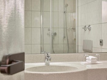 H+ Hotel Stuttgart Herrenberg galeri fotoğrafı