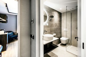 Amsterdam Beach Hotel