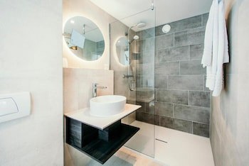 Amsterdam Beach Hotel