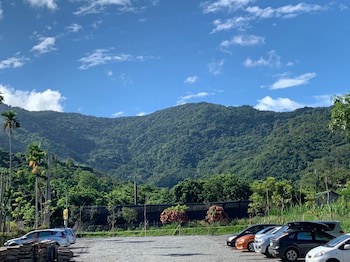 Yawan Spa Hotel