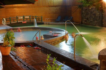 Yawan Spa Hotel