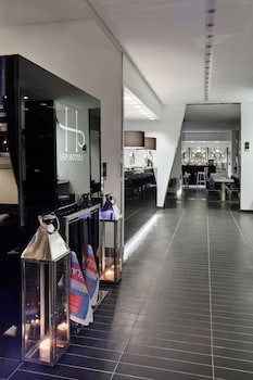 LHP Hotel Napoleon fotoğrafı
