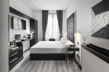 LHP Hotel Napoleon fotoğrafı