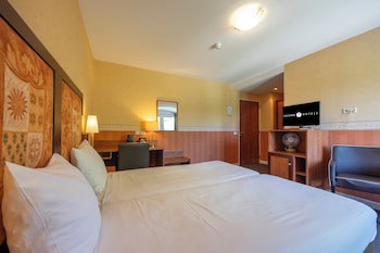 Fletcher Hotel - Restaurant De Witte Raaf