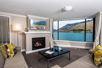 Oaks Queenstown Shores Resort