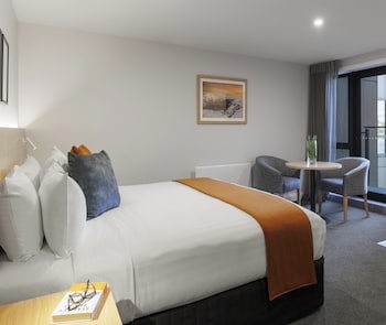 Oaks Queenstown Shores Resort