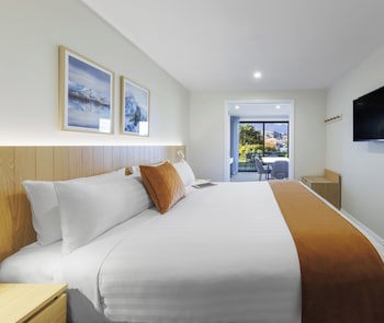 Oaks Queenstown Shores Resort