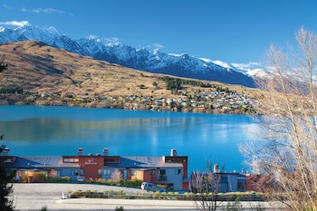 Oaks Queenstown Shores Resort
