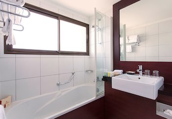 Ramada Hotel & Suites Noumea