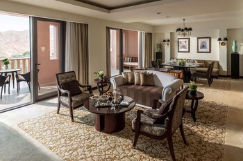 Shangri-La Barr Al Jissah, Muscat