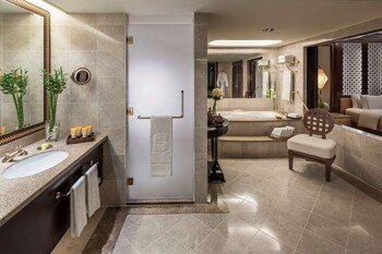 Shangri-La Barr Al Jissah, Muscat