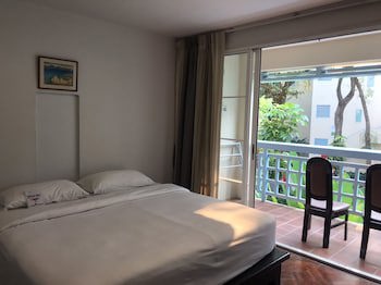 Chom View Hotel
