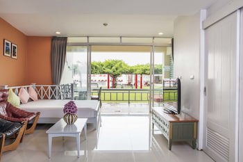 Chom View Hotel