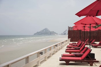 Chom View Hotel