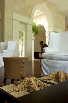 Casa Colonial Beach & Spa