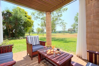 Centurion Golf Suites Boca Walk
