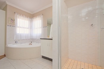 Centurion Golf Suites Boca Walk