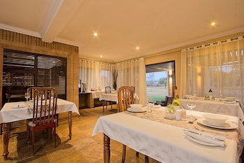Centurion Golf Suites Boca Walk