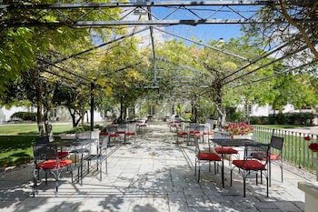 Pateo Dos Solares Charm Hotel