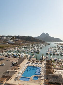 Marinaterra Hotel & Spa