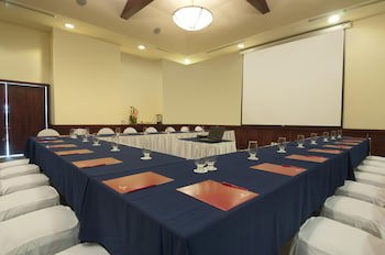 Fiesta Inn Ecatepec