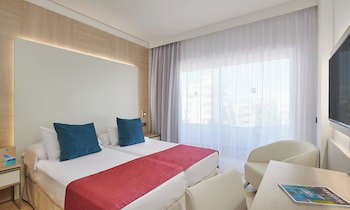 Grupotel Acapulco Playa - Adults Only
