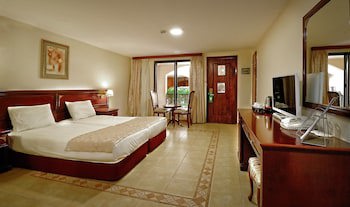 Ocean Bay Hotel & Resort