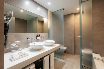 Barcelo Valencia Hotel