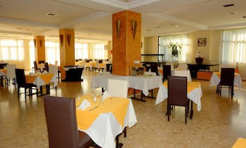 Oasis Hotel & Spa