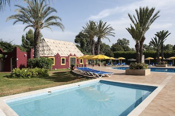 Oasis Hotel & Spa