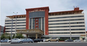 Grand Mir Hotel