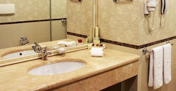 Grand Mir Hotel