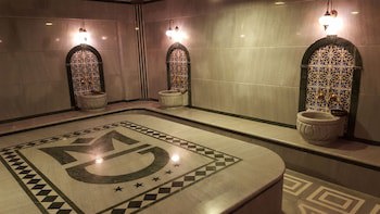 Grand Mir Hotel