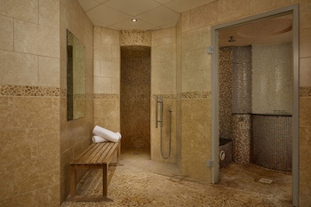 Lion Quays Hotel & Spa
