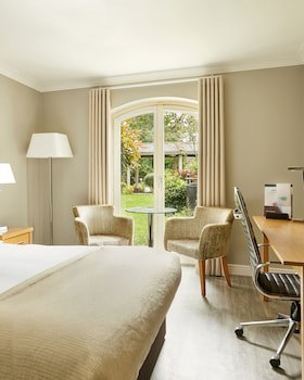 Lion Quays Hotel & Spa