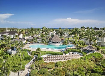 Grand Isle Resort & Residences