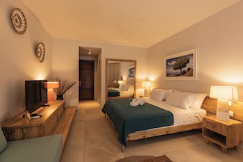 Cotton Bay Hotel