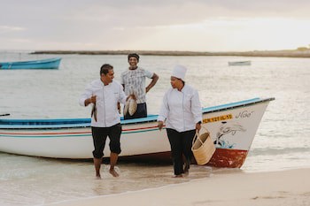 Cotton Bay Hotel