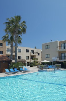 Senator Hotel Apartments - Adults Only