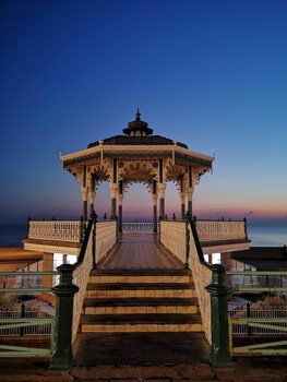 Drakes Of Brighton