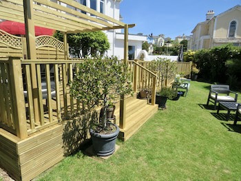 Bentley Lodge Guest House