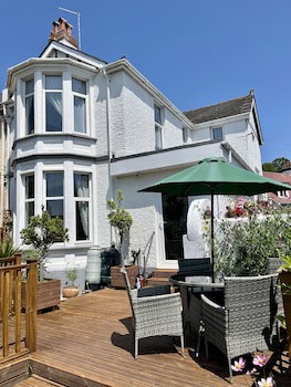 Bentley Lodge Guest House