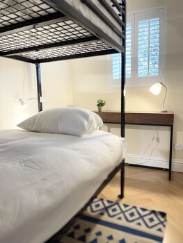 Glenlyn Hotel & Apartments