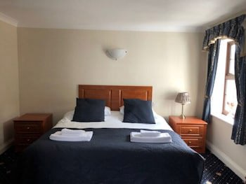 Shurland Hotel