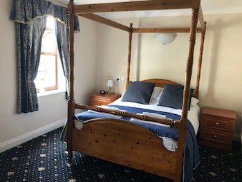 Shurland Hotel